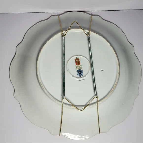 Schumann Arzberg Bavarian Gold Rim "Wild Rose" Decor Plate Collectible - Picture 3 of 4